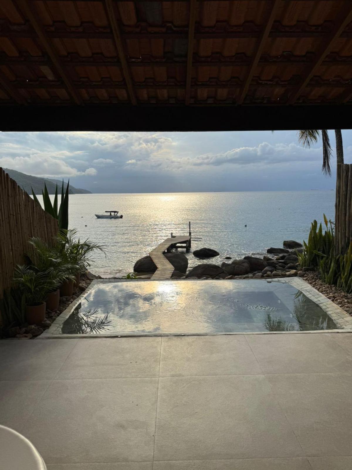 Casa Da Ilha Villa Praia de Araçatiba Eksteriør billede